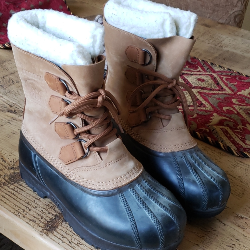 Women's Caribou Sorel snow boots